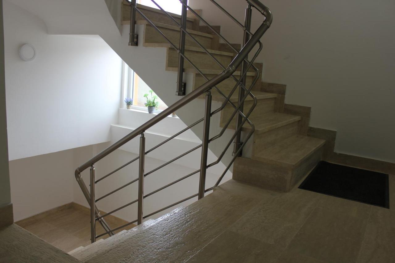 Kapisoda Apartment *
